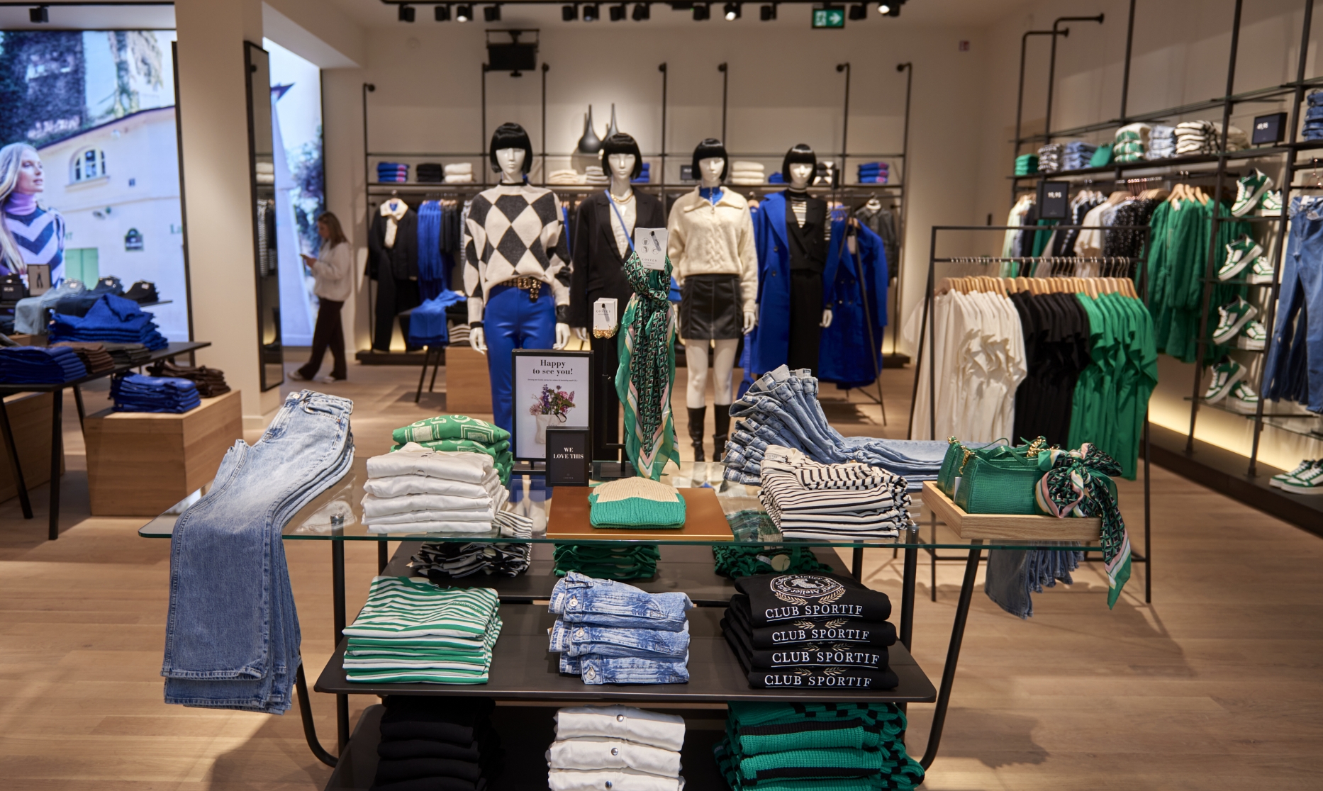Store Image