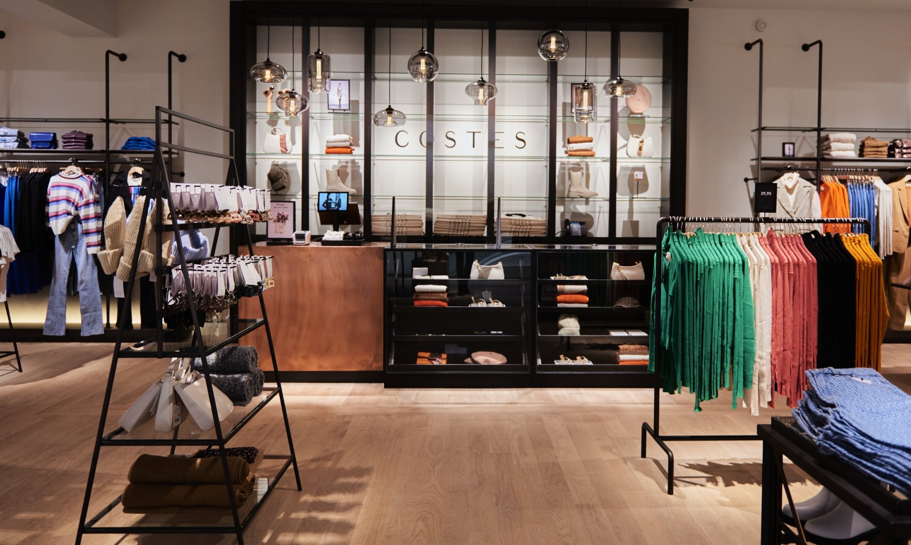 Store Image